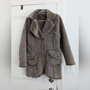 Pretty faux suede jacket Itsu small taupe faux fur